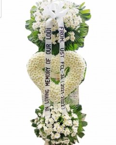 classic heart Flower stand